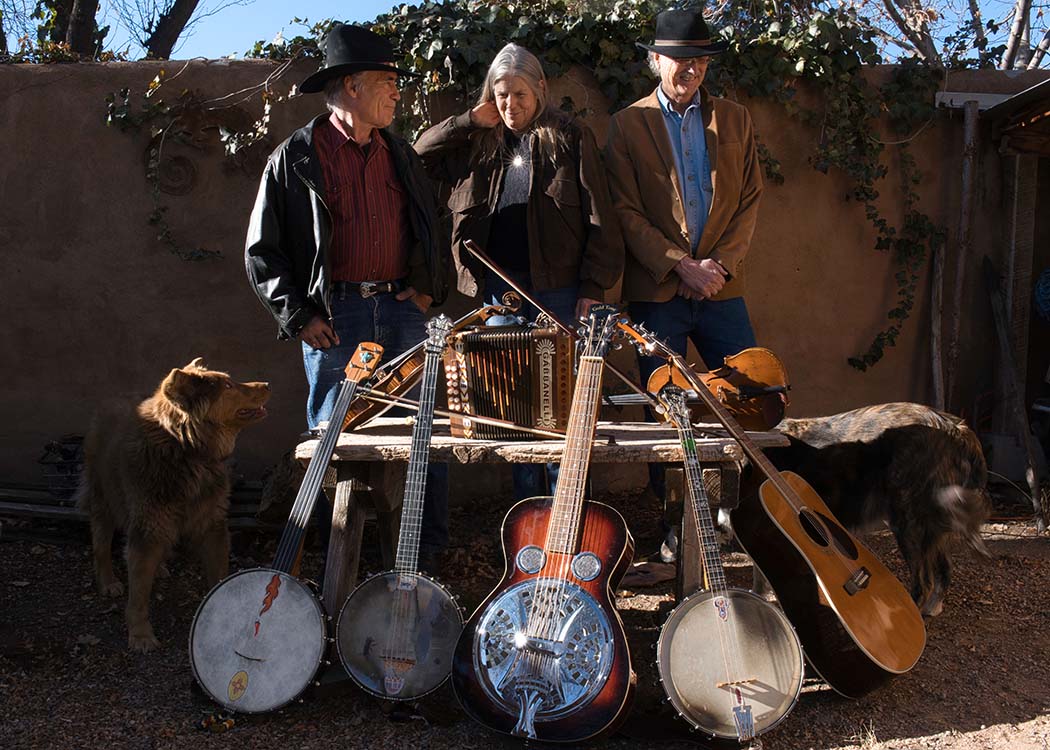 The North Valley Tune Tanglers play in their backyard.